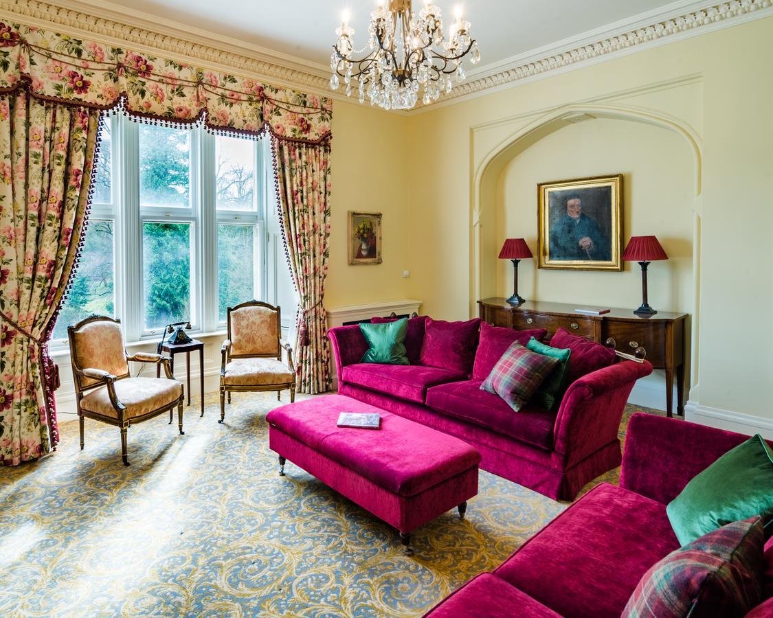 Crossbasket Castle Hotel & Restaurant High Blantyre Kültér fotó